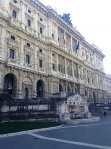 Gli elementi costitutivi del reato di dichiarazione infedele (art. 4 del D.Lgs. n. 74 del 2000) a seguito del D. Lgs. n. 158 del 2015 Gli elementi costitutivi del reato di dichiarazione infedele (art. 4 del D.Lgs. n. 74 del 2000) a seguito del D. Lgs. n. 158 del 2015