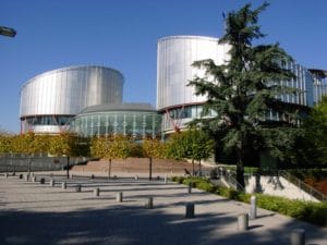 La rinnovazione in appello della istruzione dibattimentale. Il dialogo serrato tra la giurisprudenza CEDU, le Sezioni Unite e la nuova riforma del processo penale La rinnovazione in appello della istruzione dibattimentale. Il dialogo serrato tra la giurisprudenza CEDU, le Sezioni Unite e la nuova riforma del processo penale
