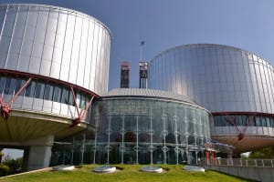La Corte EDU si pronuncia sulla legge Severino e ne esclude la incompatibilità con gli articoli 7 e 13 della Convenzione. La Corte EDU si pronuncia sulla legge Severino e ne esclude la incompatibilità con gli articoli 7 e 13 della Convenzione.