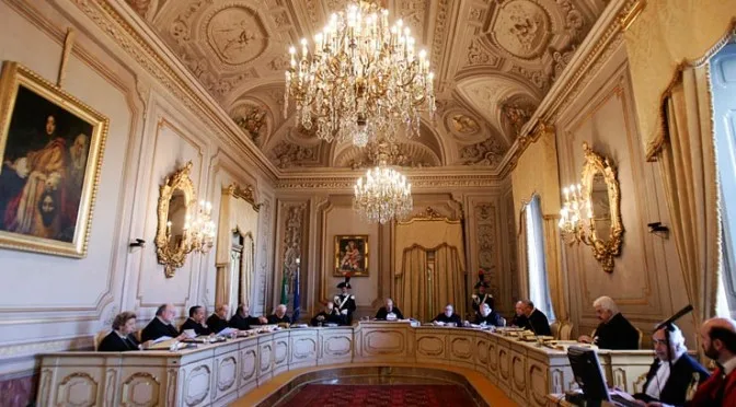 Eternit: la Consulta dichiara l'illegittimità costituzionale dell'art. 649 c.p.p., ma il giudizio a quo può riprendere Corte costituzionale