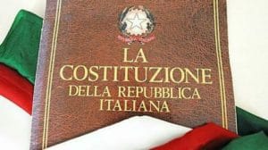 Referendum costituzionale, 4 dicembre 2016. Intervista doppia a Roberto Bin e Ugo De Siervo Referendum costituzionale, 4 dicembre 2016. Intervista doppia a Roberto Bin e Ugo De Siervo