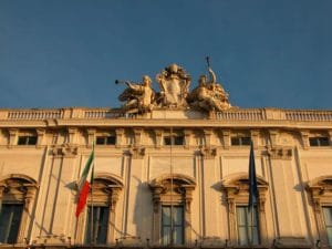 La Corte costituzionale rimarca la tutela dei principi costituzionali nella fase dell’esecuzione. La Corte costituzionale rimarca la tutela dei principi costituzionali nella fase dell’esecuzione.
