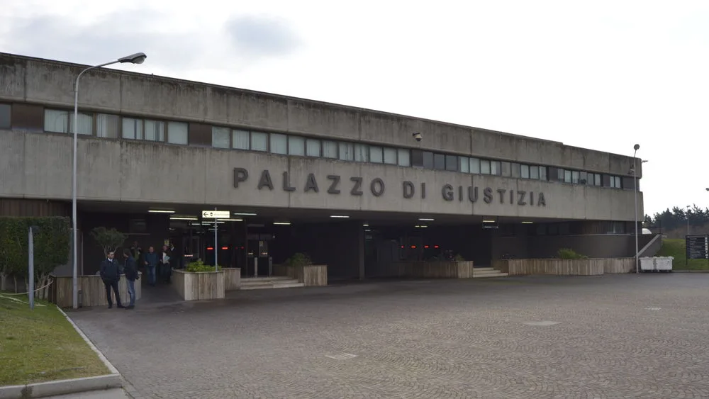 Esercizio dell’azione penale per il furto in abitazione e con strappo (art. 624-bis c.p.): l'ordinanza di restituzione degli atti al PM del GIP del Tribunale di Foggia e il ricorso per Cassazione della Procura. foggia